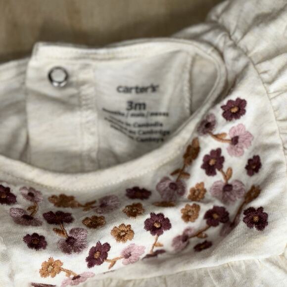 Carter’s Baby Girl Romper 3M Ivory Embroidered Floral Long Sleeve One Piece - Picture 4 of 4